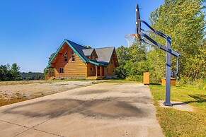 Secluded Iowa Home Near Hiking & Fishing!