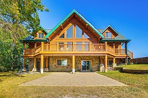 Secluded Iowa Home Near Hiking & Fishing!