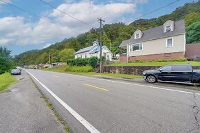 Near Kanawha River: Unique Renovated Home w/ Yard!