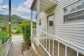 Near Kanawha River: Unique Renovated Home w/ Yard!