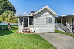 Lakeland Cottage w/ Pool Access + Screened Porch!
