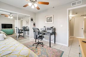 8 Mi to State Farm Stadium: Glendale Home w/ Grill