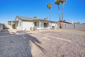 8 Mi to State Farm Stadium: Glendale Home w/ Grill