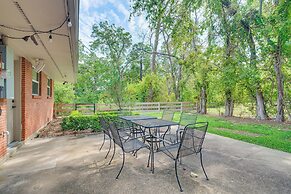 Walk to Texas A&m: College Station Home w/ Yard!