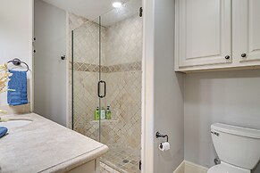 Walk to Texas A&m: College Station Home w/ Yard!