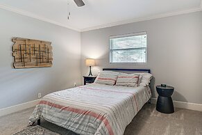 Walk to Texas A&m: College Station Home w/ Yard!