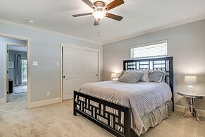 Walk to Texas A&m: College Station Home w/ Yard!