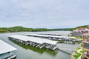 'lake It Easy' Waterfront Ozarks Condo w/ Balcony!