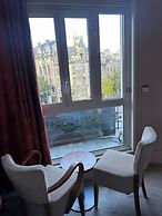 HOTEL  VICTORIA