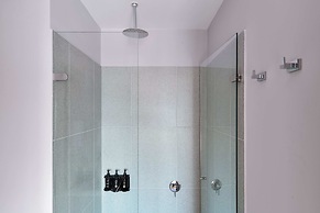 w Spectacular Loft w Balcony in El Nogal