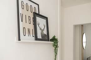 Host Stay Craddock Street