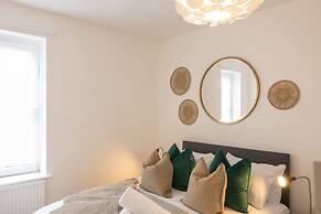 Host Stay Craddock Street