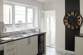 Host Stay Craddock Street