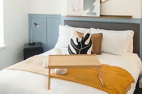 Host Stay Craddock Street