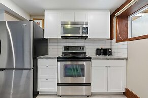 NEW Near Golf Yoga Classes Private Suite Wine