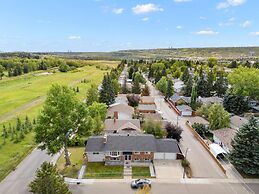 NEW Near Golf Yoga Classes Private Suite Wine