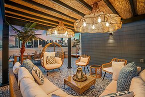 The Green Haus Luxxe Cabana Rooftop Retreat