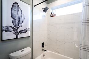 The Green Haus Luxxe Cabana Rooftop Retreat