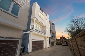The Green Haus Luxxe Cabana Rooftop Retreat