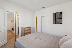 Peaceful Retreat Near Stockton Waterfront 4 Bedroom Home