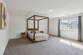 Peaceful Retreat Near Stockton Waterfront 4 Bedroom Home