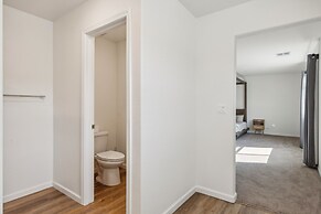 Peaceful Retreat Near Stockton Waterfront 4 Bedroom Home