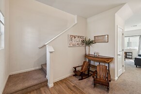 Peaceful Retreat Near Stockton Waterfront 4 Bedroom Home