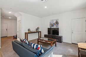 Peaceful Retreat Near Stockton Waterfront 4 Bedroom Home