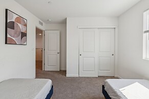Peaceful Retreat Near Stockton Waterfront 4 Bedroom Home