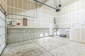 Peaceful Retreat Near Stockton Waterfront 4 Bedroom Home