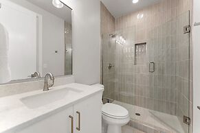 Desert Family Fun 4 Bedroom Townhouse