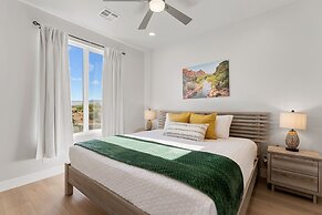 Desert Family Fun 4 Bedroom Townhouse