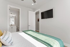 Desert Family Fun 4 Bedroom Townhouse