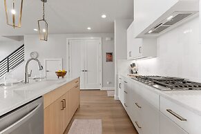 Desert Family Fun 4 Bedroom Townhouse