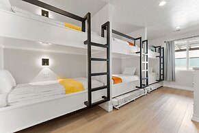 Desert Family Fun 4 Bedroom Townhouse