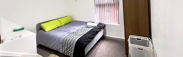 Manchestercity/2bed/house/kingbed/wifi/breakfast