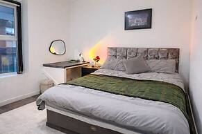 Mcrshared House-big Bedroom Sleeps 3