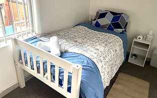 Manchestercity/2bed/house/kingbed/wifi/breakfast