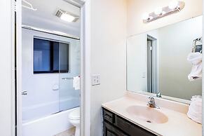 Emerald Seas Deerfield Beach Club