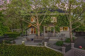 French Provencal Chateau in the Heart of Napa
