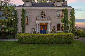 French Provencal Chateau in the Heart of Napa