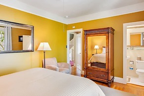 French Provencal Chateau in the Heart of Napa