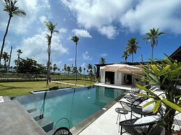 Casa Black and White. Vista al Mar