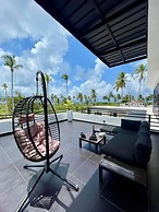 Casa Black and White. Vista al Mar