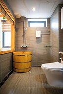 The Pepper King Resort & Pool Spa