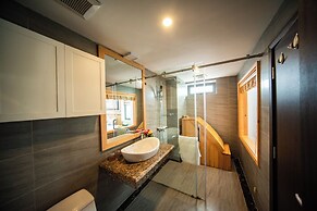 The Pepper King Resort & Pool Spa