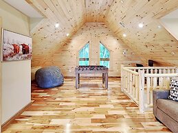Fortune Mountain Retreat by Taylor Made Deep Creek