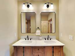 Fortune Mountain Retreat by Taylor Made Deep Creek