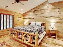 Fortune Mountain Retreat by Taylor Made Deep Creek