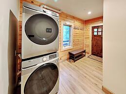 Fortune Mountain Retreat by Taylor Made Deep Creek